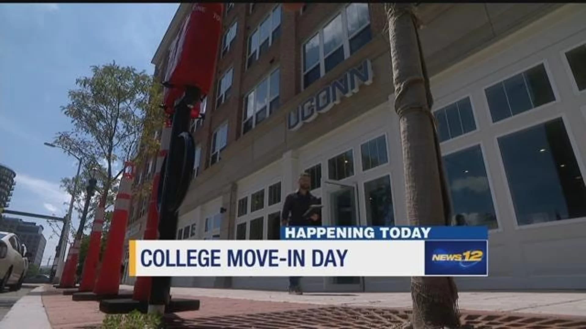 Incoming students move in to colleges across western Connecticut