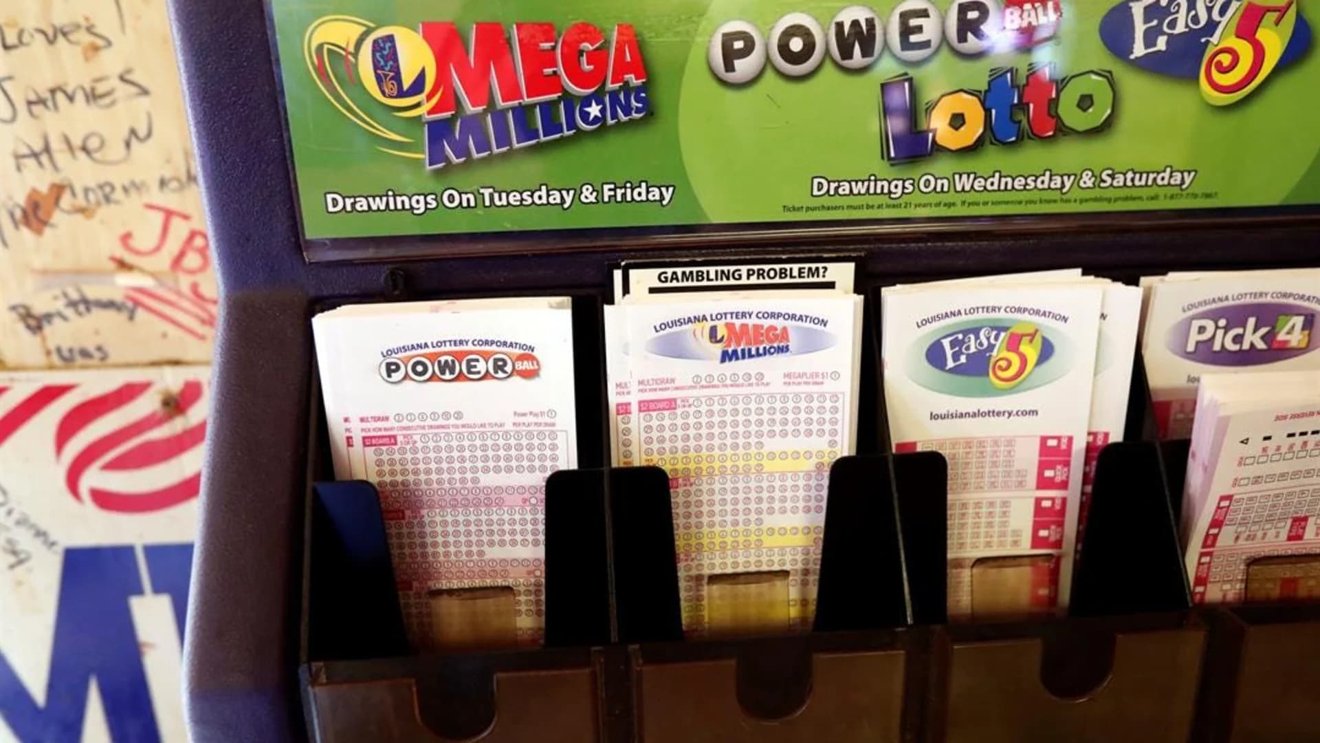 Wednesday's Powerball jackpot soars to $750M; fourth-largest in jackpot history