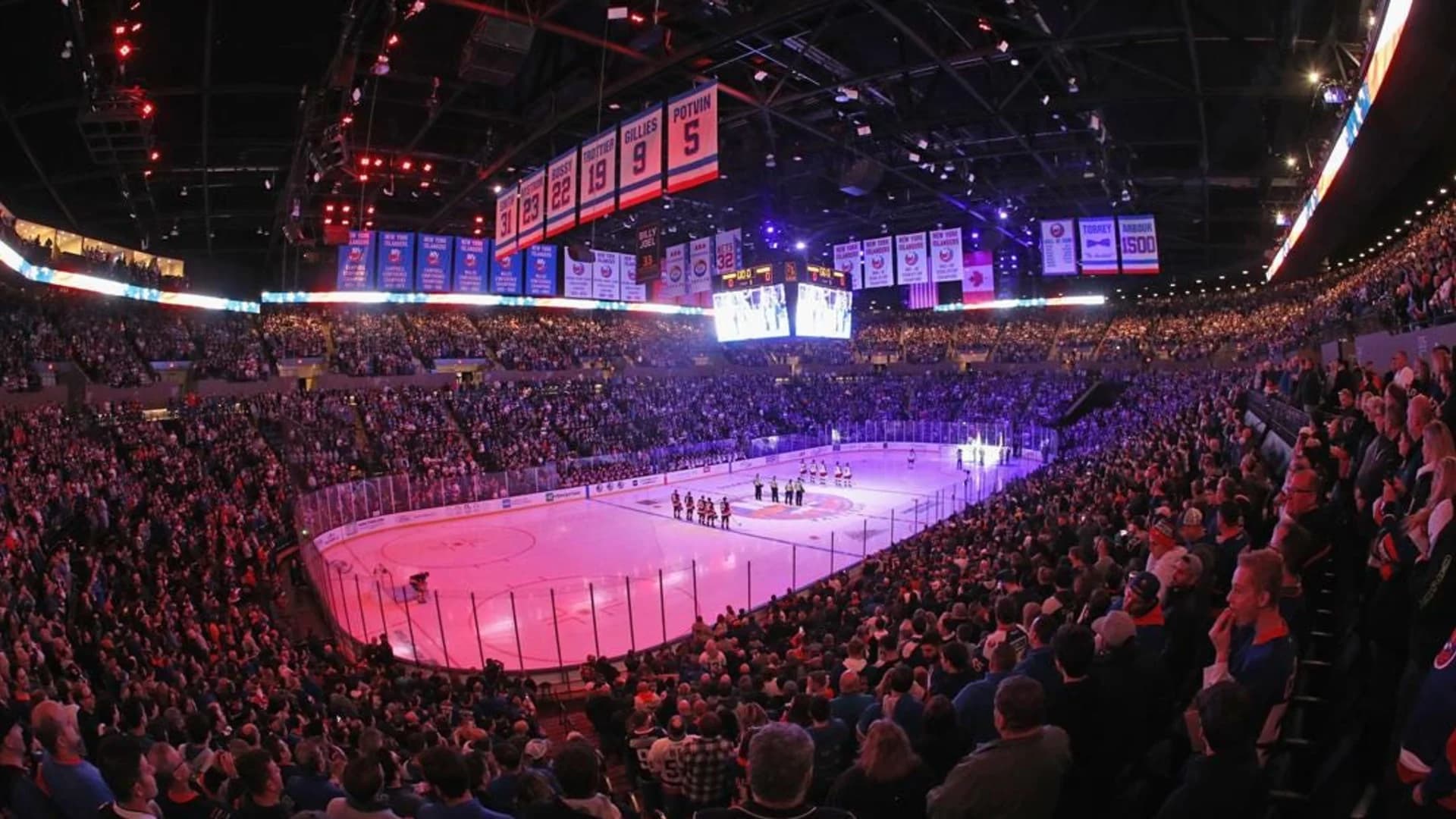 The Isles returned to the Coliseum, and fans were ready for it