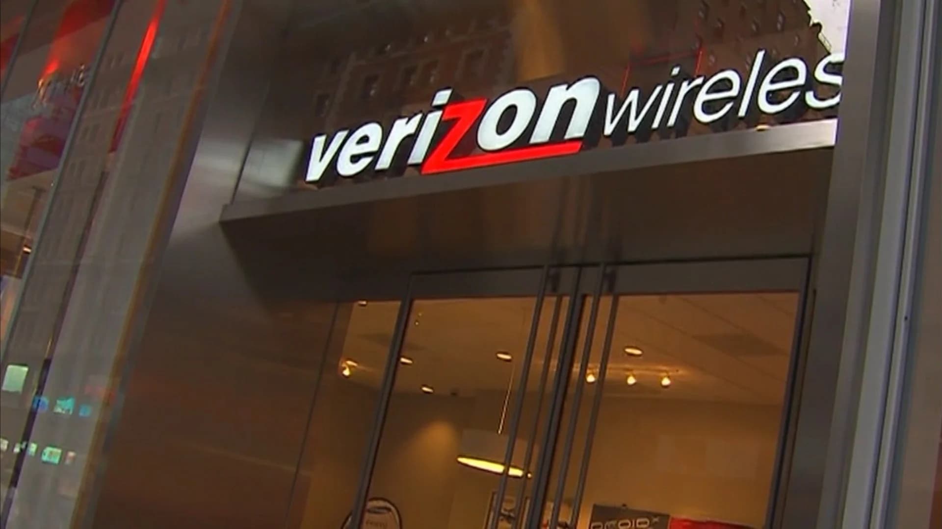 Personal information of 6 million Verizon customers leaked online