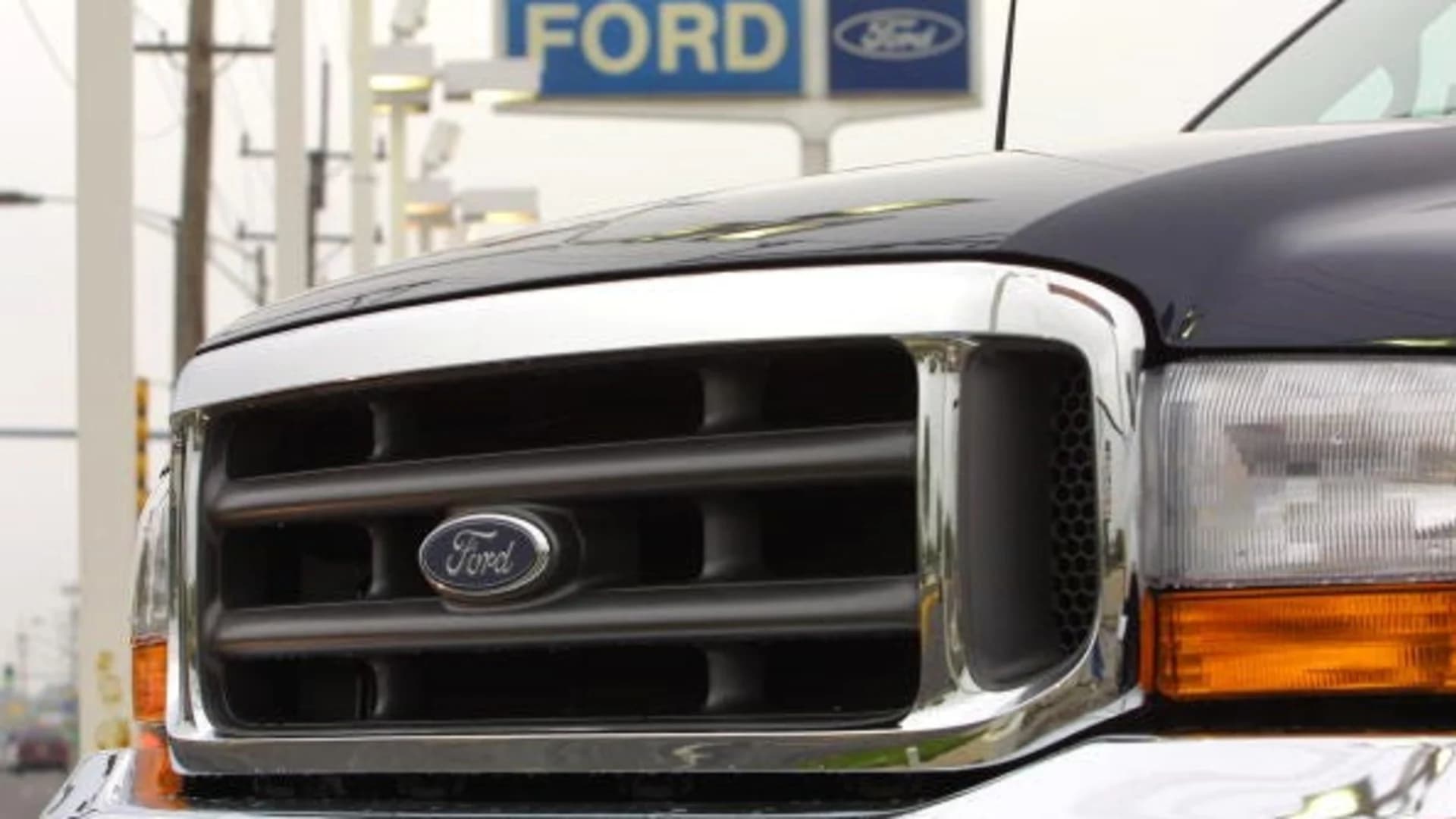 Ford recalls 2M pickup trucks; seat belts can cause fires
