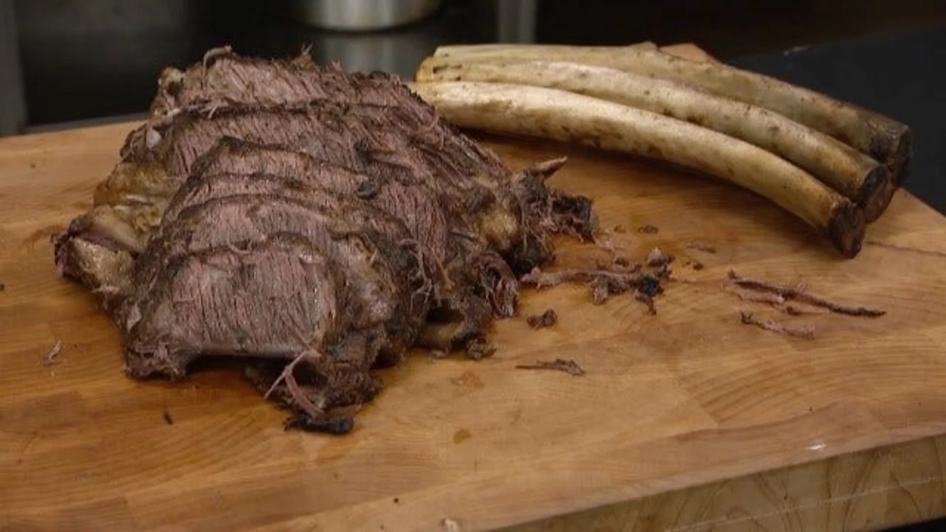What's Cooking: Flintstones-style Ribs