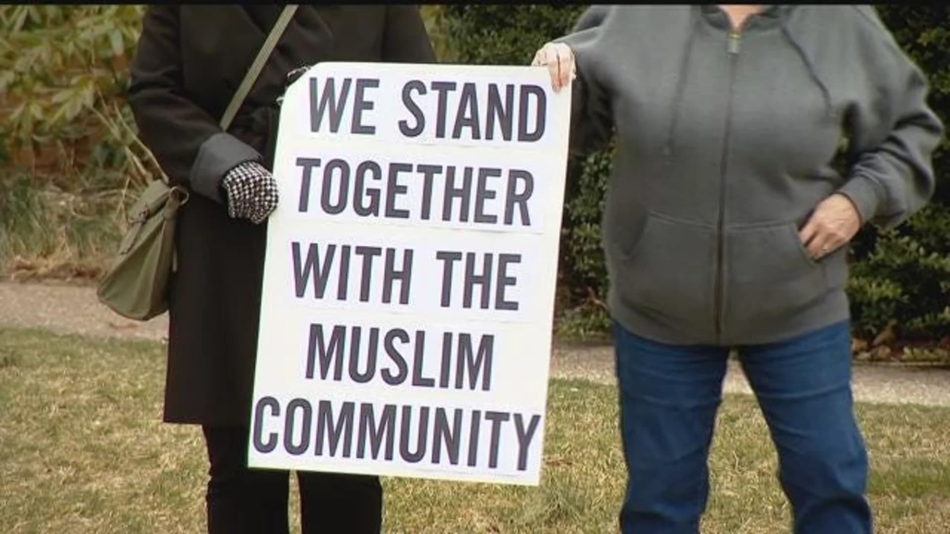 Muslim solidarity rallies call for end to hate crimes