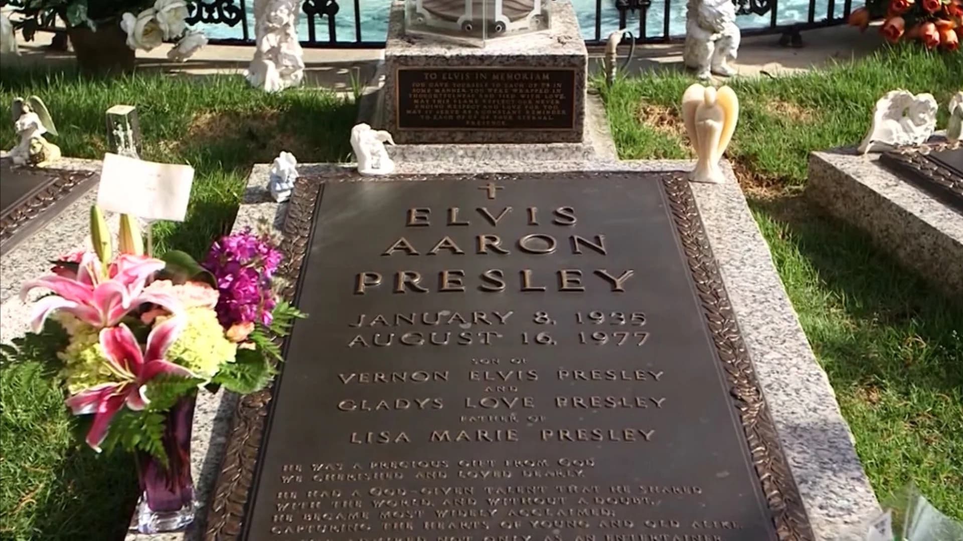 Today marks 40 years since death of Elvis Presley