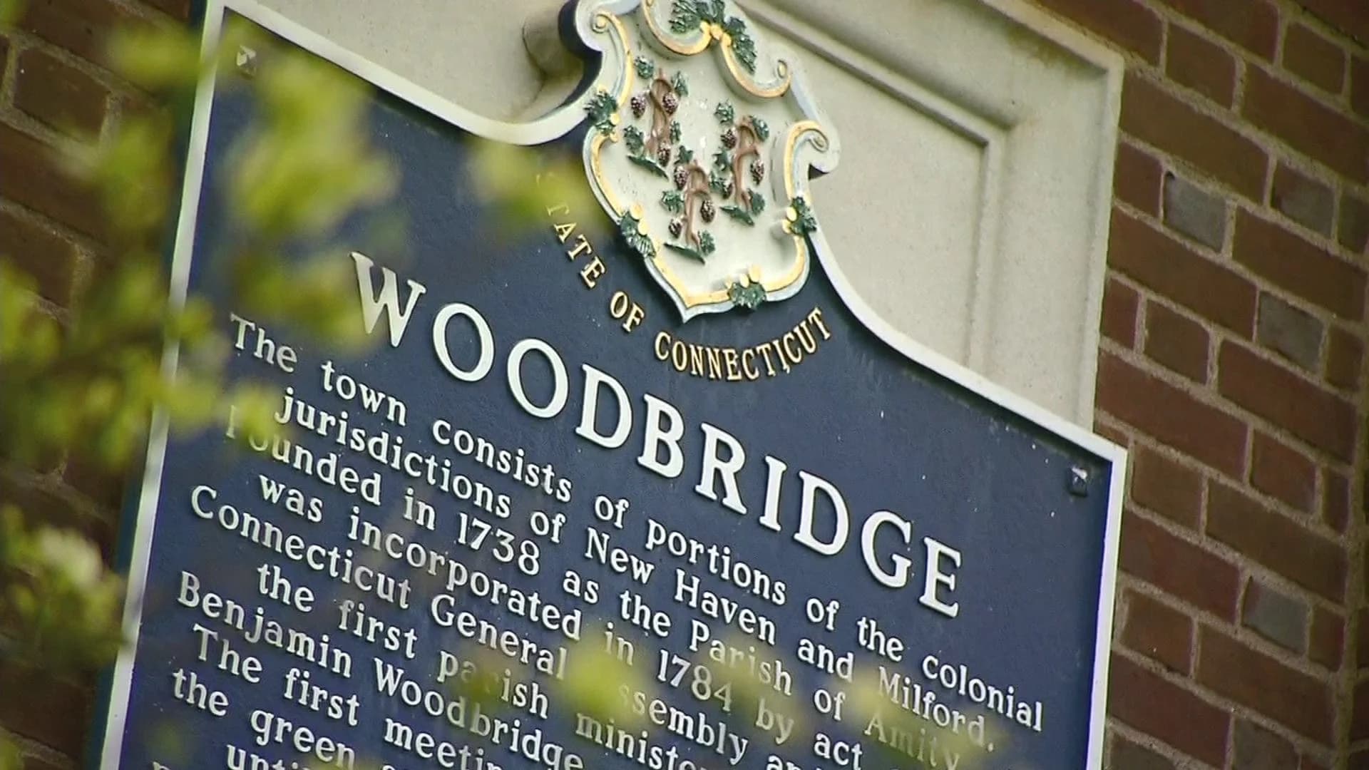Woodbridge voters head to polls Monday in first selectman race
