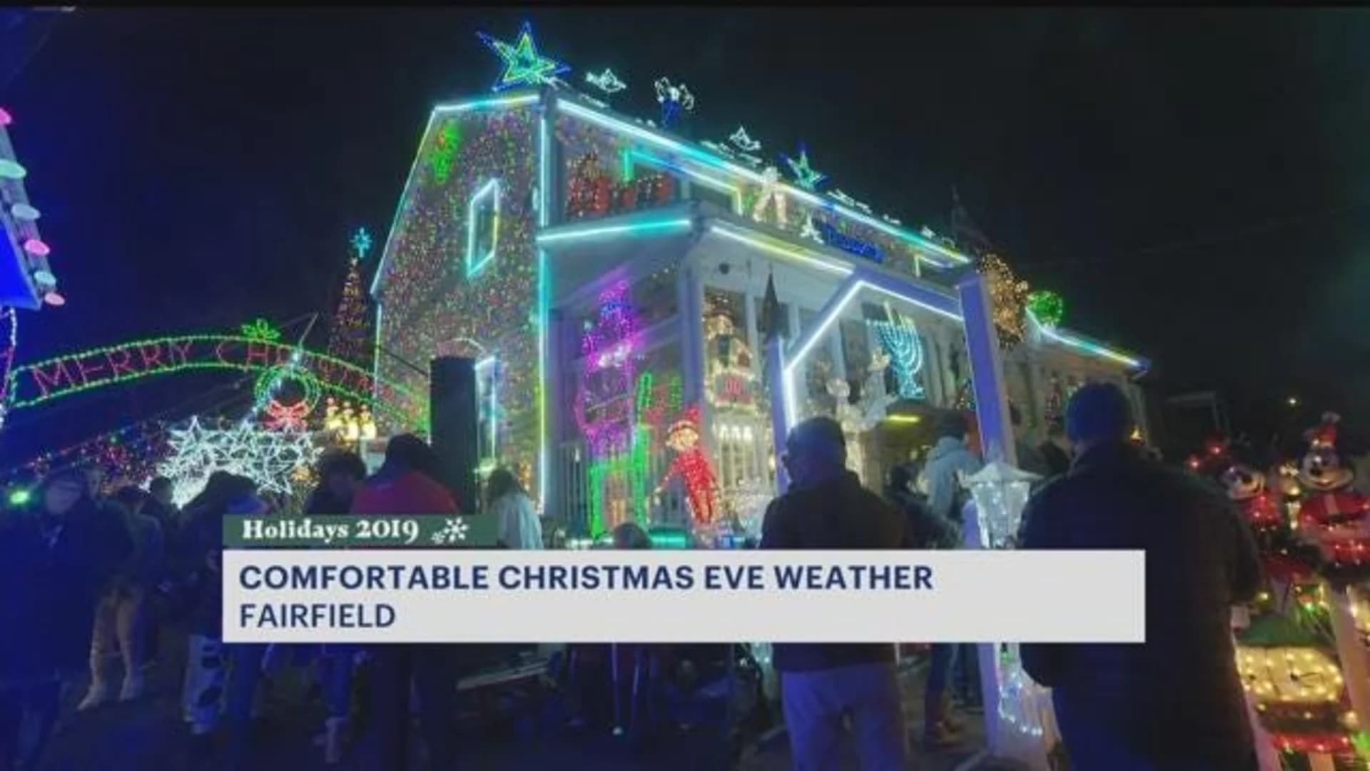 Warm Christmas Eve weather draws many to Wonderland at Roseville