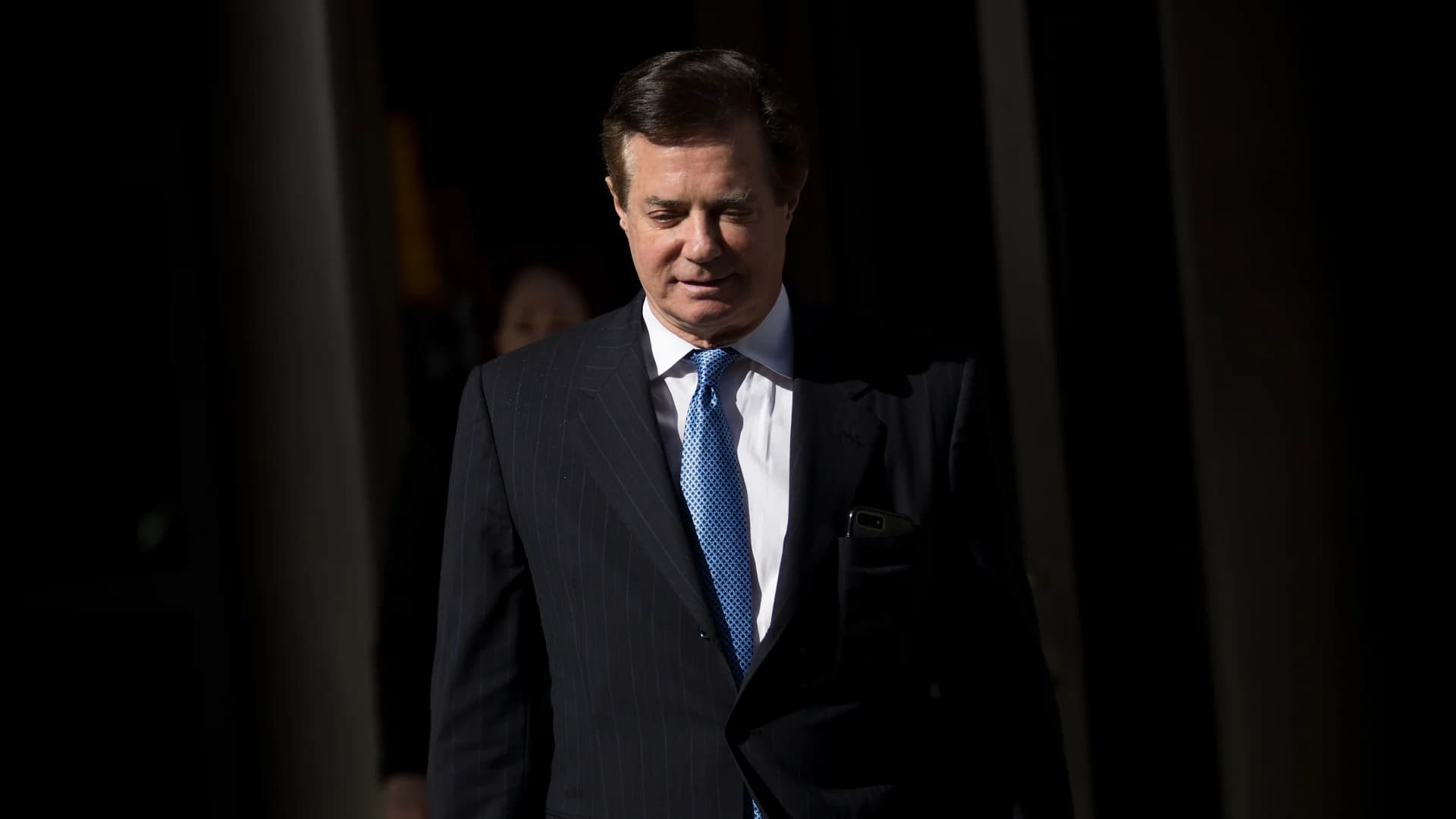 New charges filed against Manafort in Russia probe