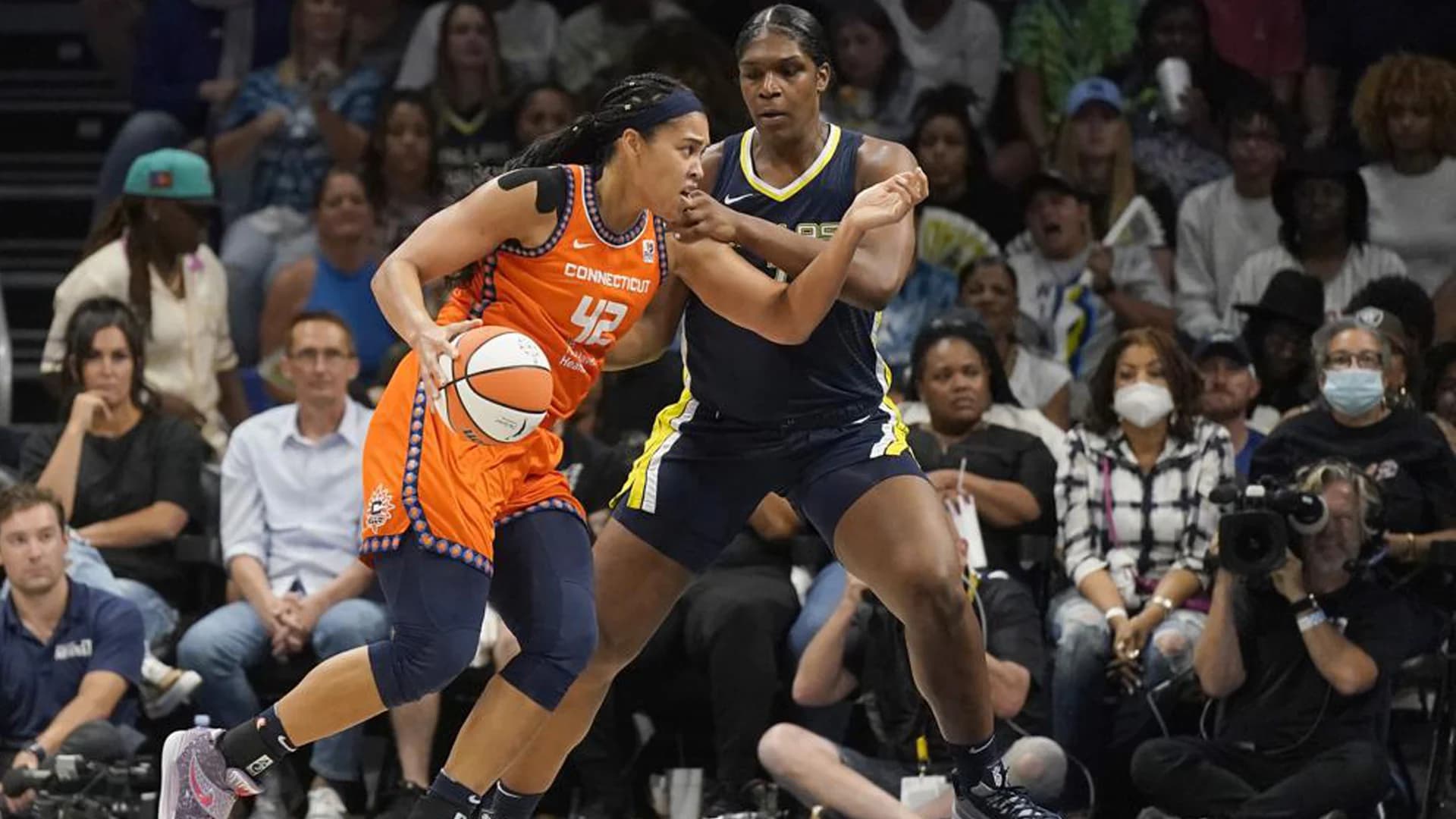 Connecticut Sun beat Wings 73-58 to reach WNBA semifinals