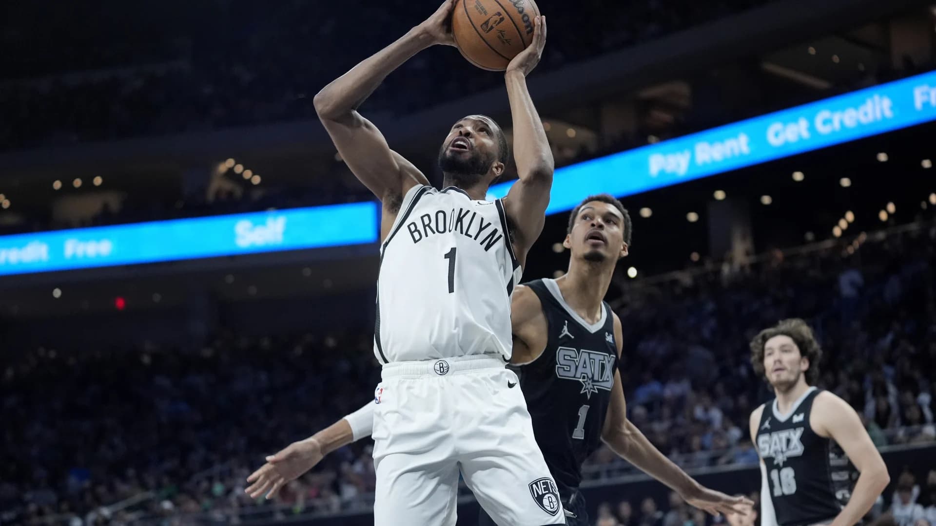 Knicks set to acquire Mikal Bridges in a trade from the Brooklyn Nets, AP sources say