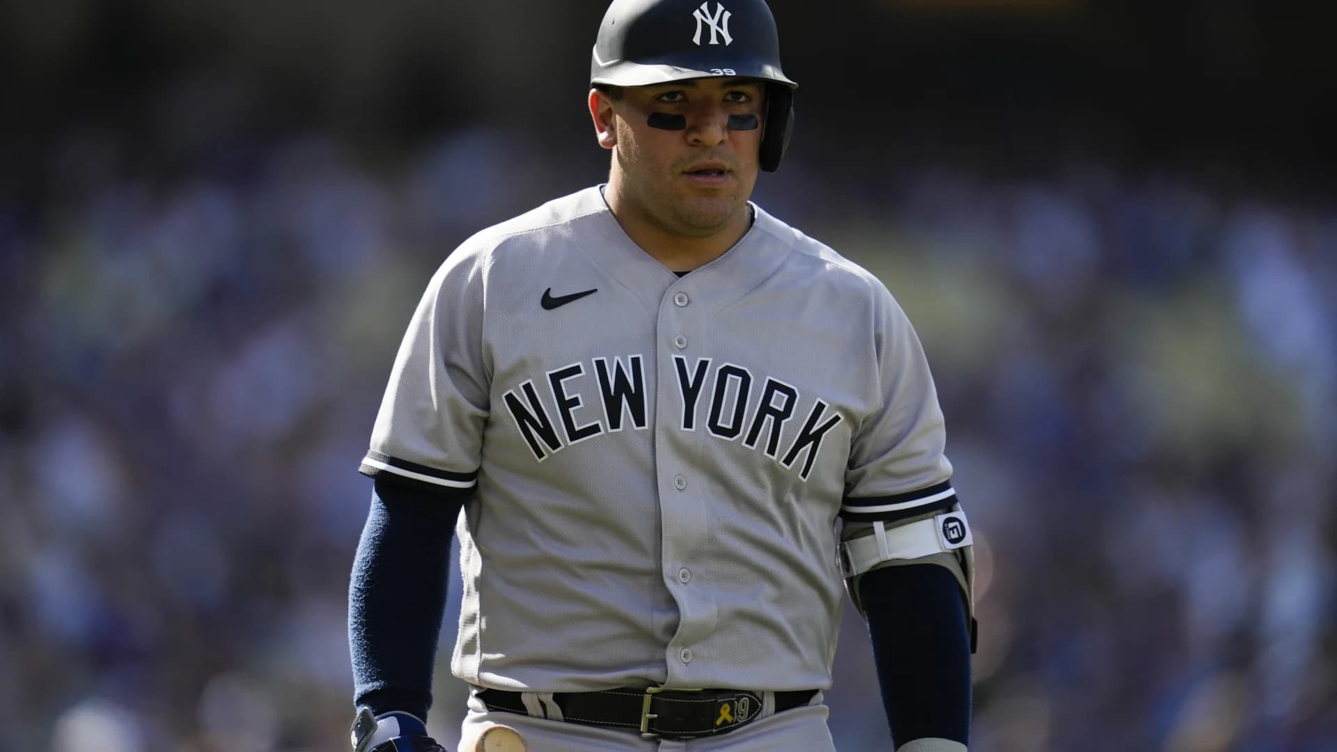 Yankees C Trevino placed on IL with right wrist tear, likely ending his season