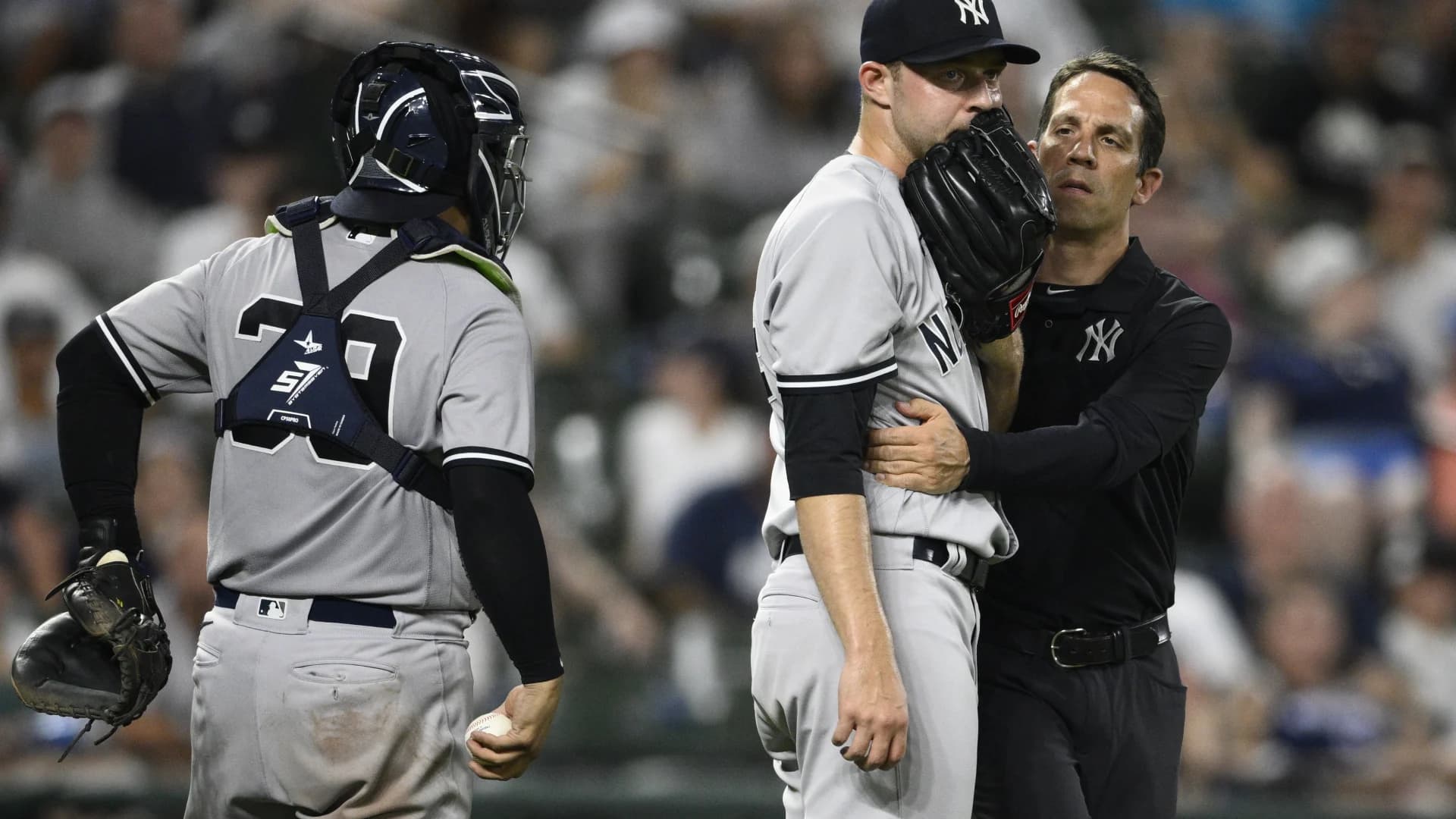 Yankees reliever King out for season with fractured elbow