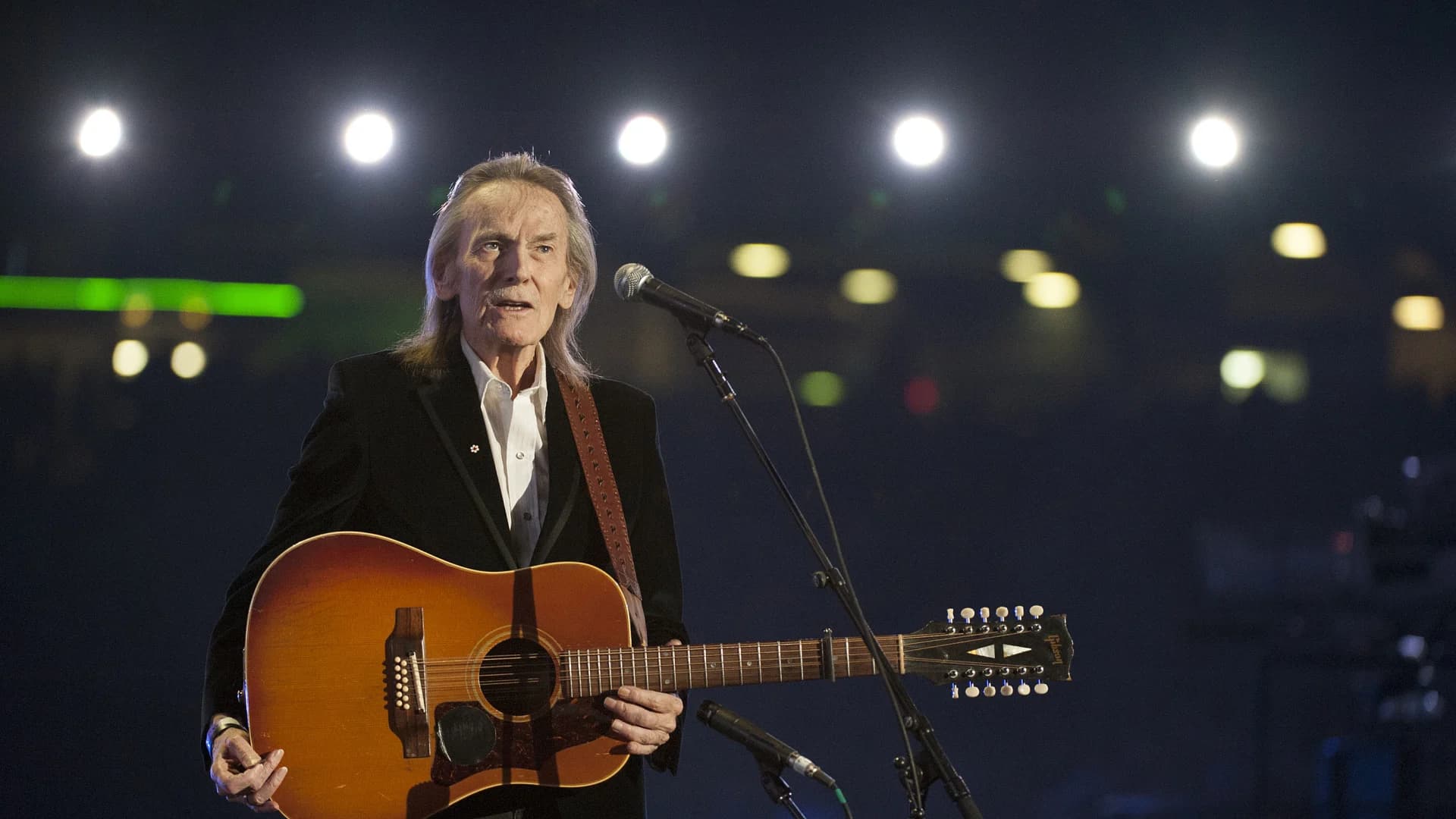 Folk singer-songwriter Gordon Lightfoot dies at 84