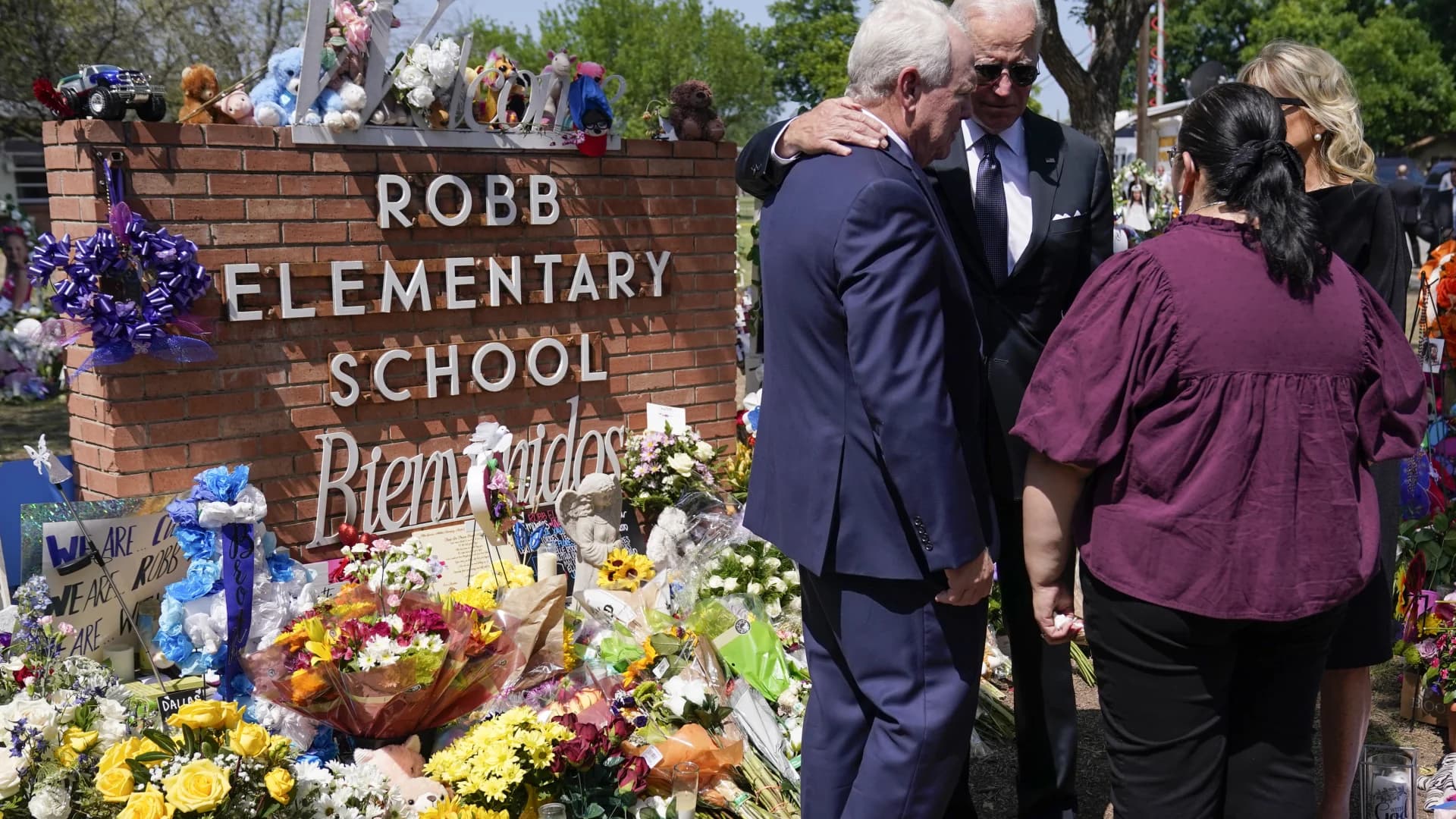 Biden visits memorial to victims of Texas school shooting