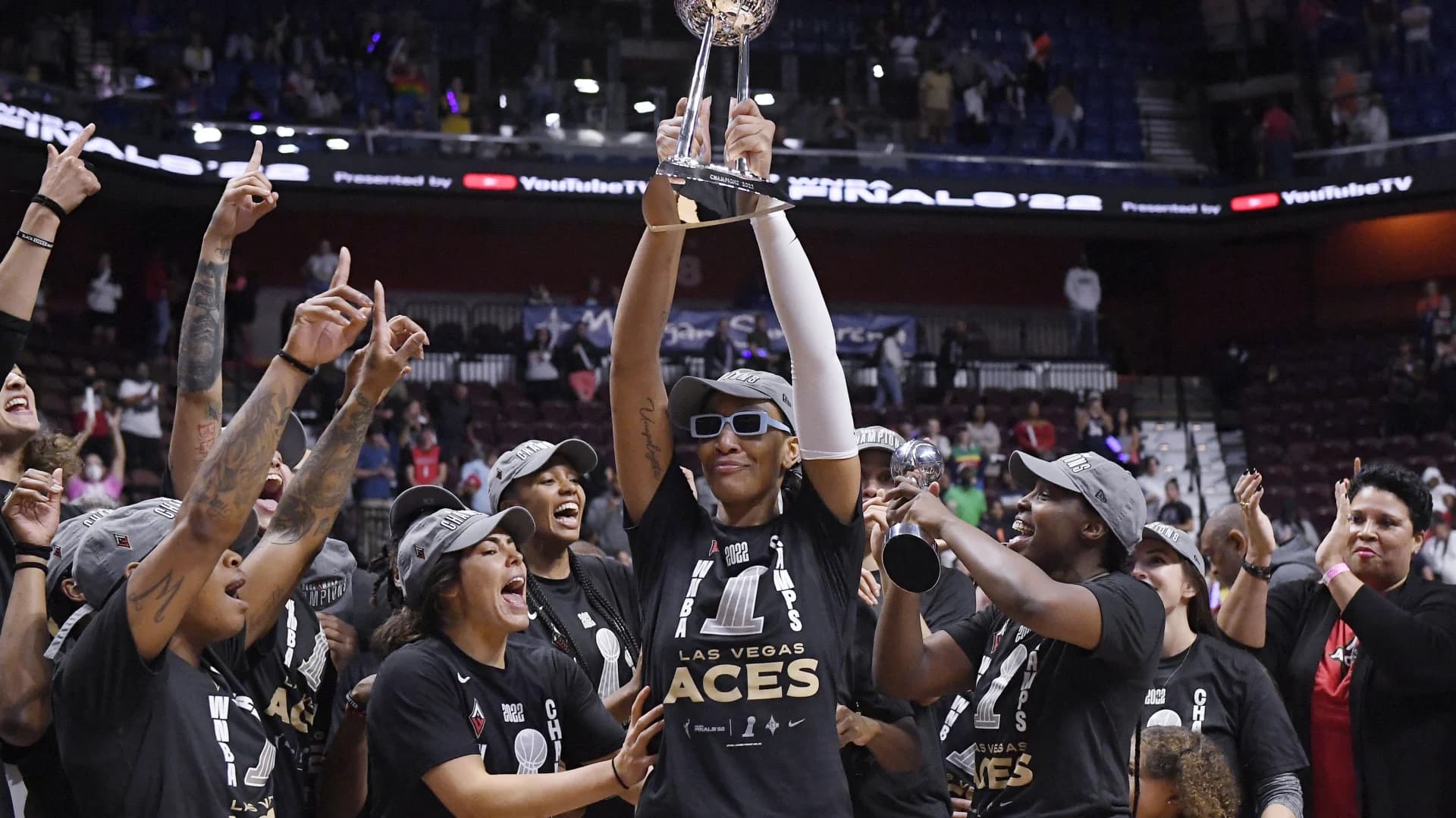 Las Vegas Aces beat Connecticut Sun to win first WNBA title