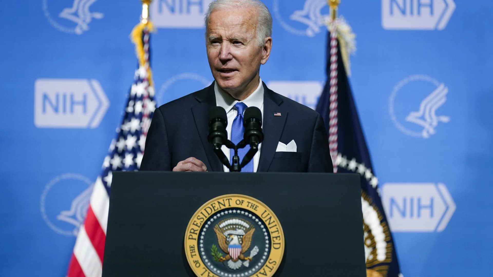 Biden says 'we need to be ready' as he pushes winter COVID-19 plan
