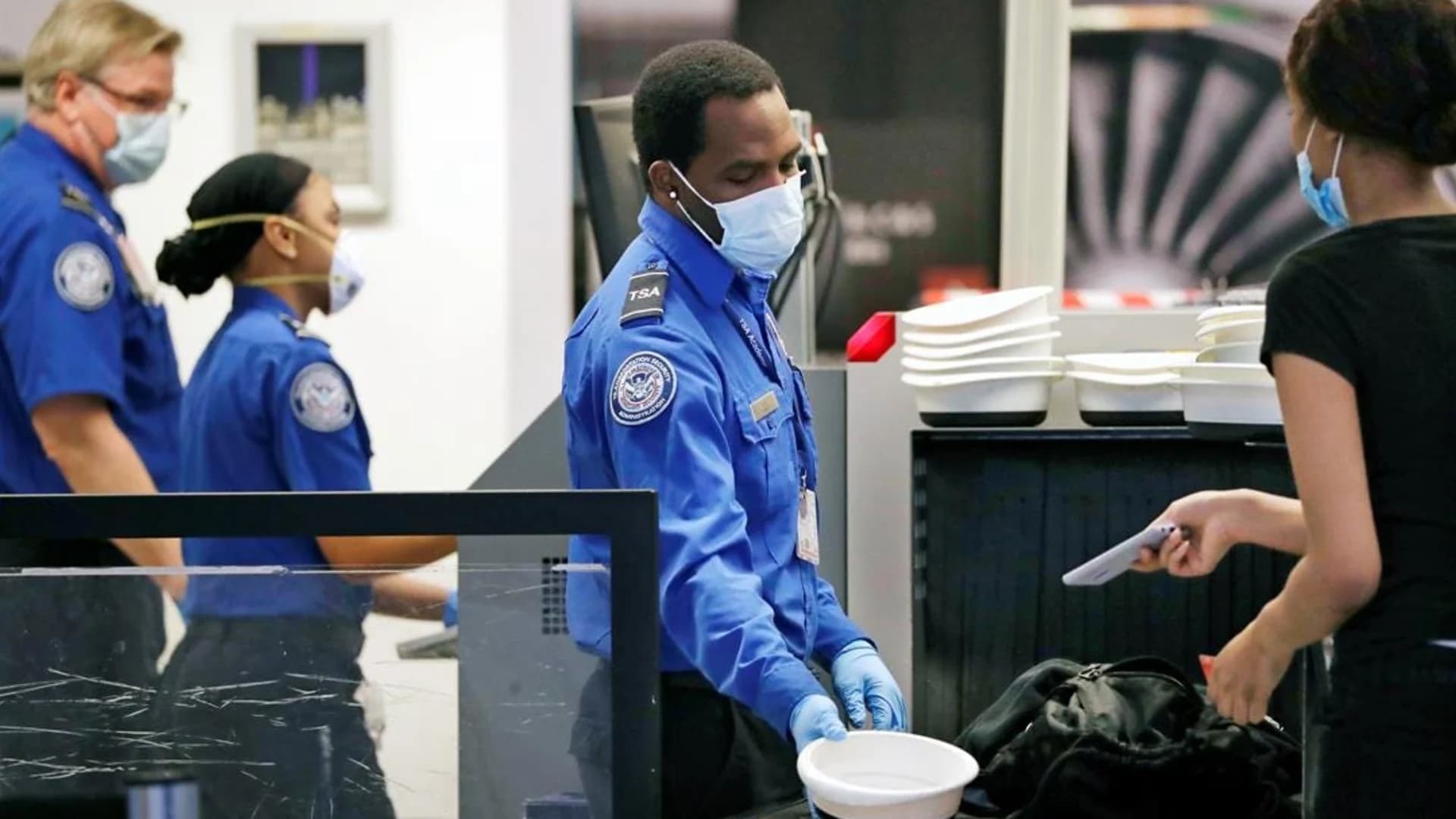 TSA: $926,000 in unclaimed money collected at airport security checkpoints last year
