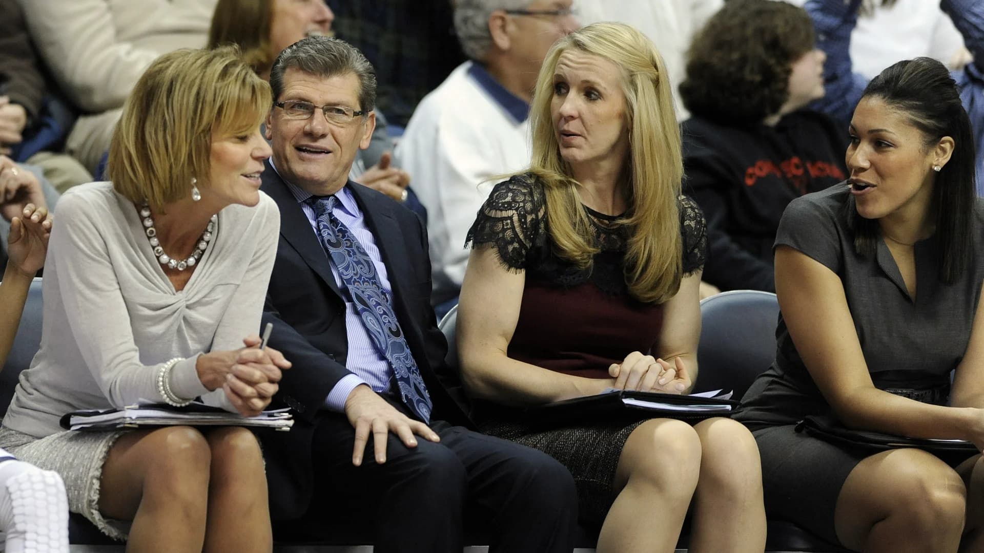 Labor Dept: Women basketball coaches at UConn were underpaid