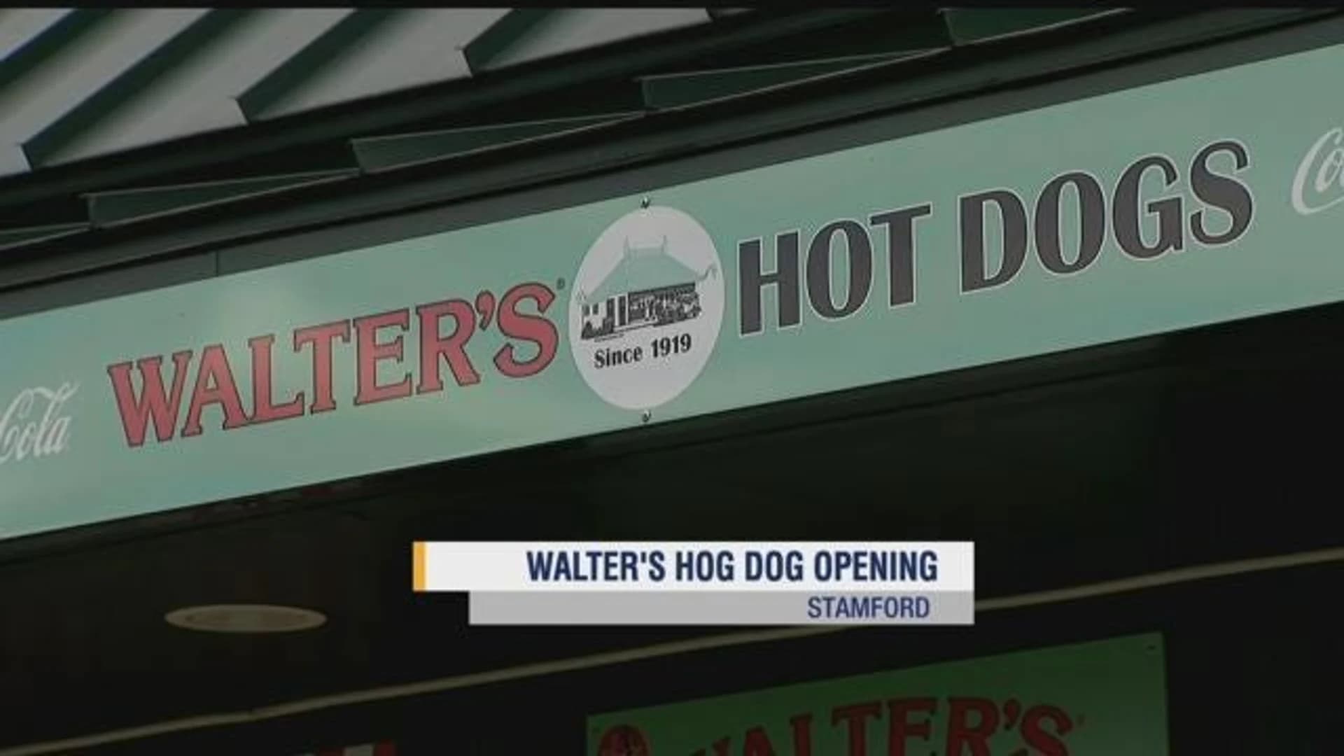 Walter's Hot Dogs opens first Connecticut location at Harbor Point