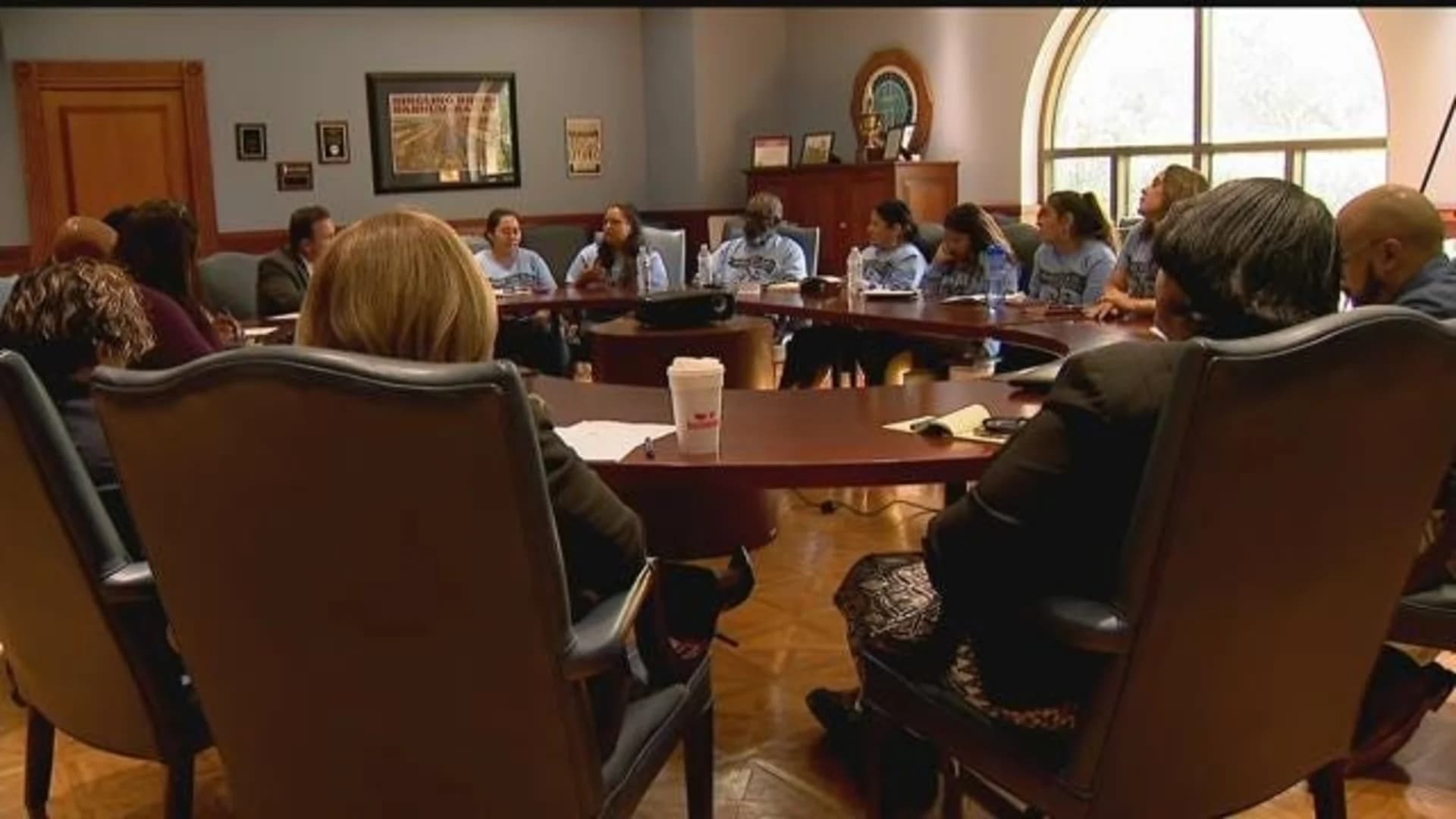 Immigration advocacy group meets with Bridgeport mayor ahead of 'Trust Act' changes