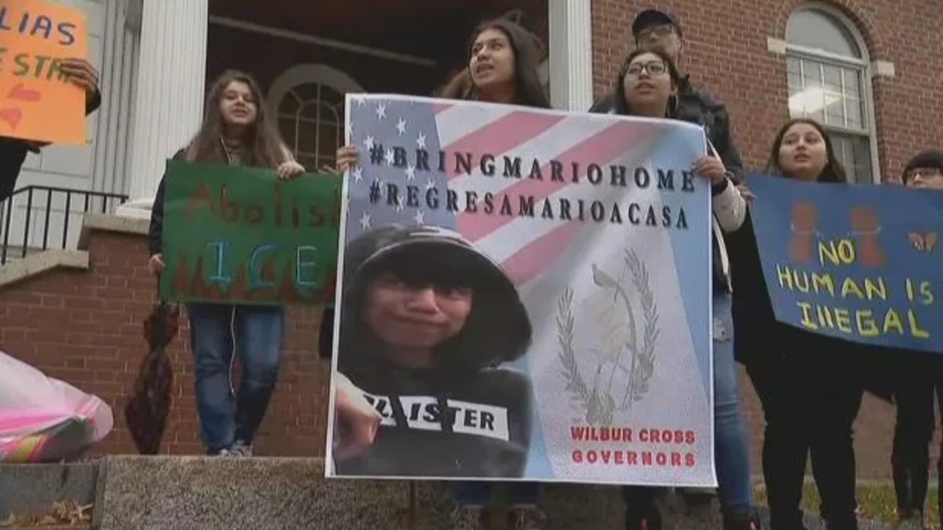 Judge postpones asylum ruling for New Haven teen student detained by ICE